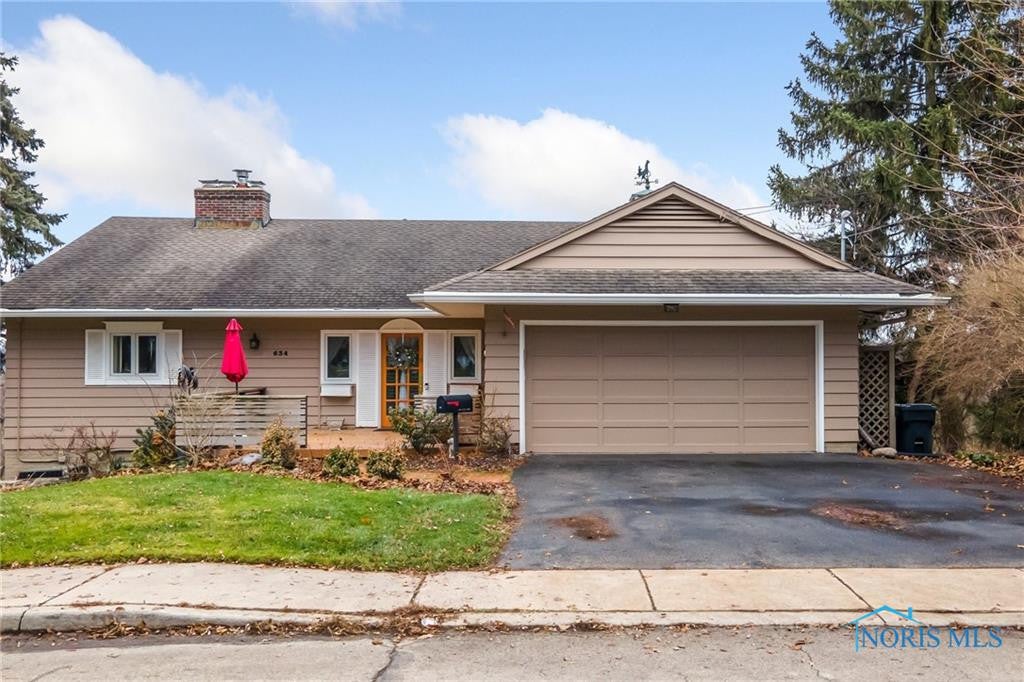 634 Miami Manor Road Maumee, OH 43537 - Photo 2 of 48 Gallery Image 2