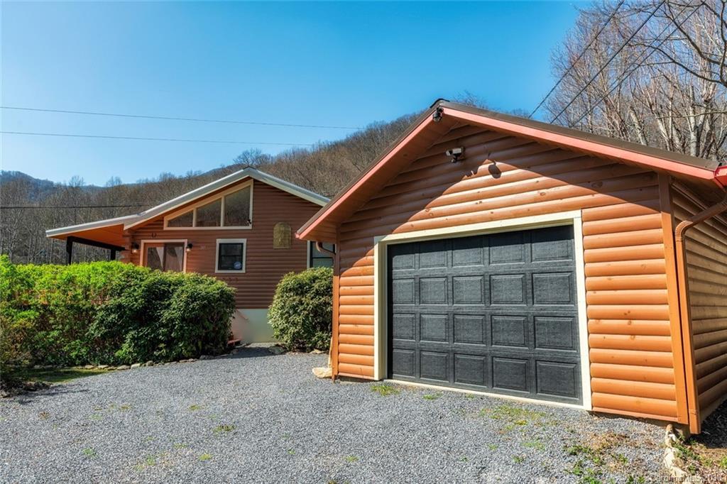 217 Laurel Branch Road, Unit 13A Maggie Valley, NC 28751 - Photo 2 of 9 Gallery Image 2