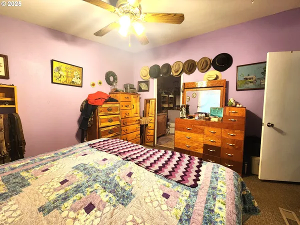 $314,900 | 845 West Arch Street, Union, OR 97883