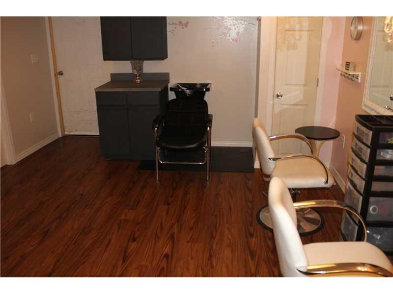125 Reed Street Lower Burrell, PA 15068 - Photo 13 of 20 Other. This is currently a salon but can easily be converted to a game room.