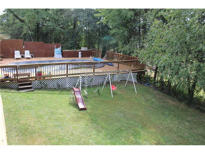 125 Reed Street Lower Burrell, PA 15068 - Photo 18 of 20 Yard/Garden.