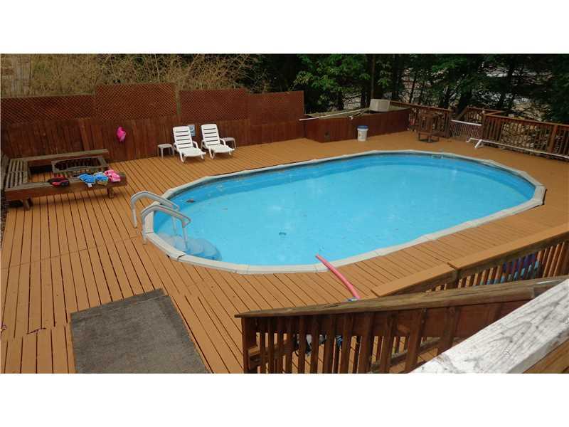 125 Reed Street Lower Burrell, PA 15068 - Photo 19 of 20 Swimming Pool/Hot Tub/Sauna.