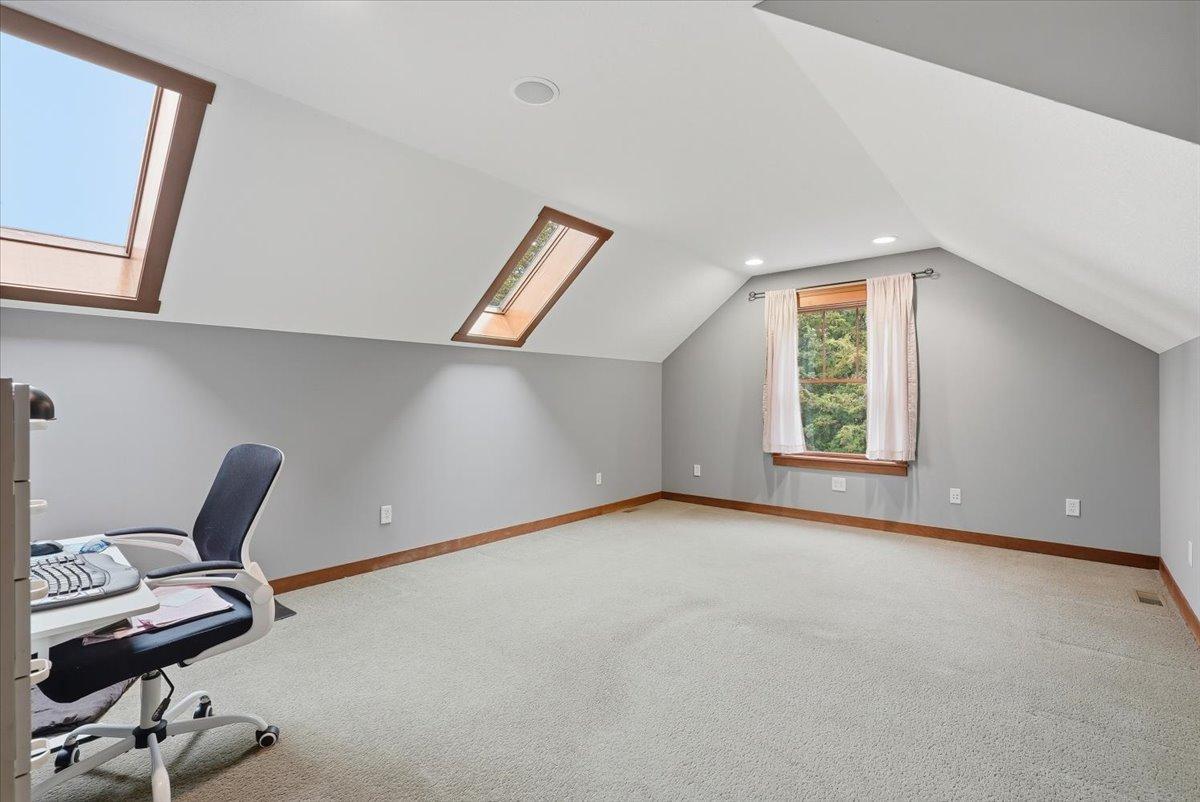 492 East Cove Road Hudson, WI 54016 - Photo 16 of 33
