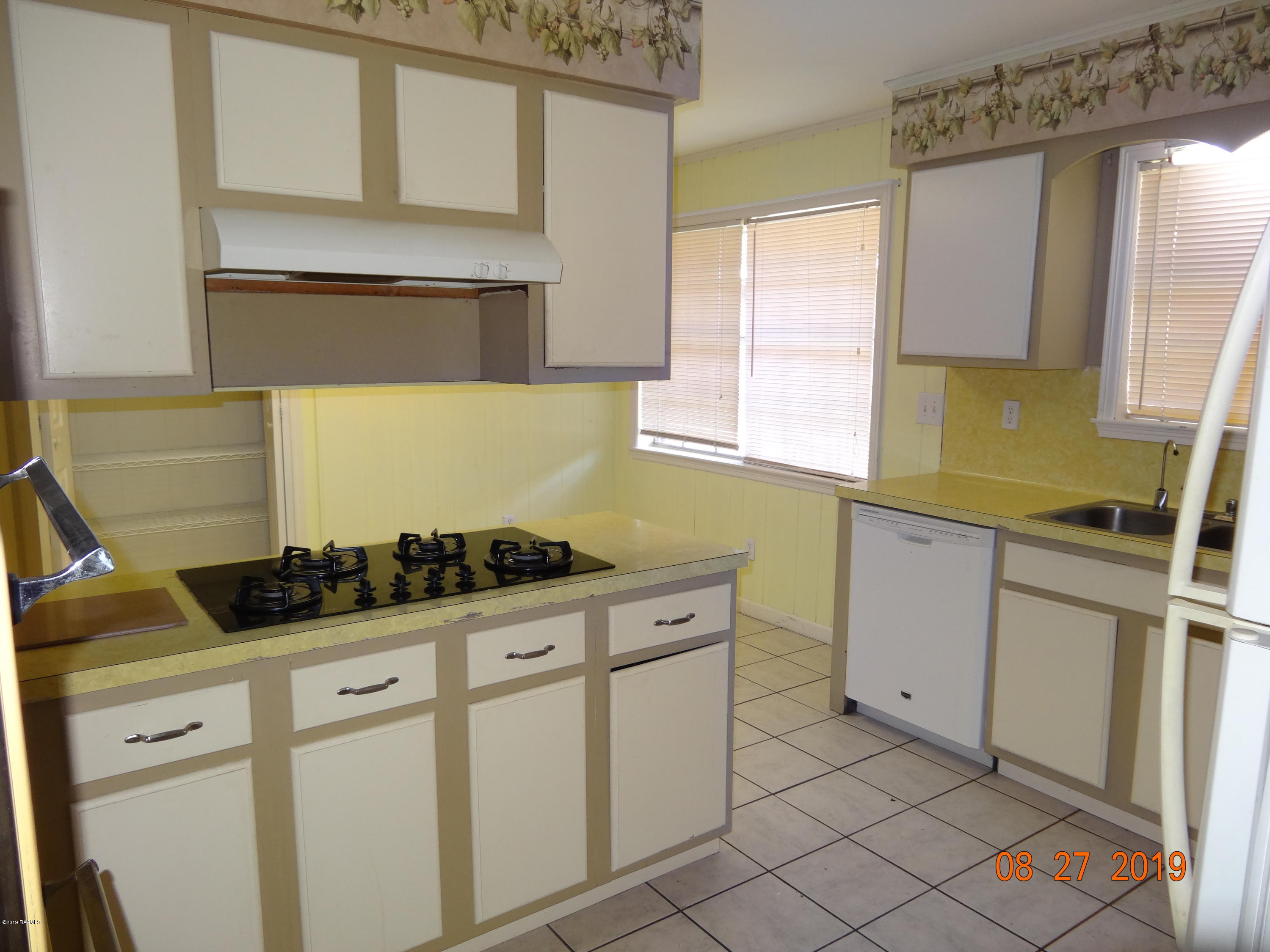 113 Nevada Street Lafayette, LA 70501 - Photo 4 of 26 DSC03181