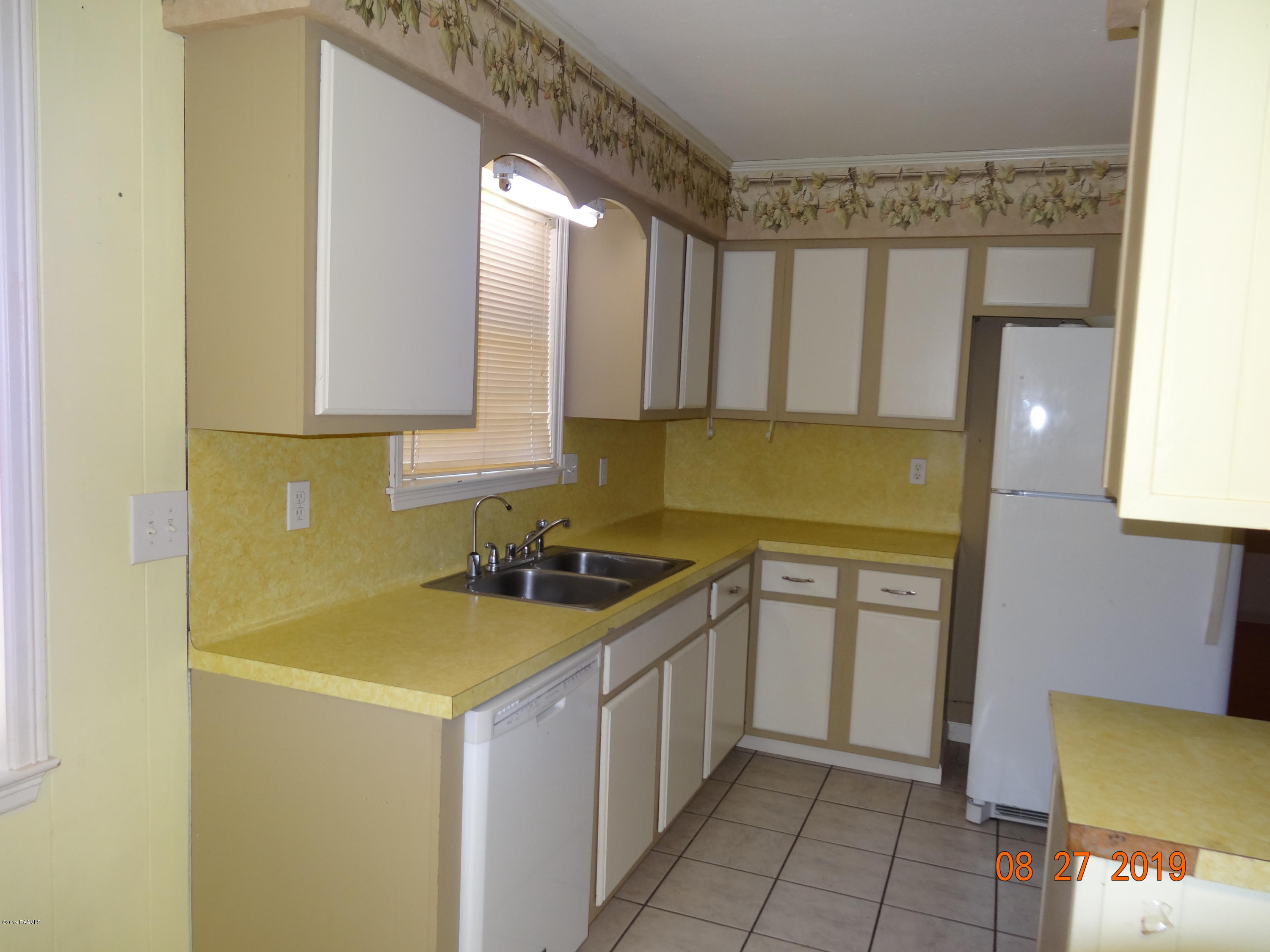 113 Nevada Street Lafayette, LA 70501 - Photo 5 of 26 DSC03179