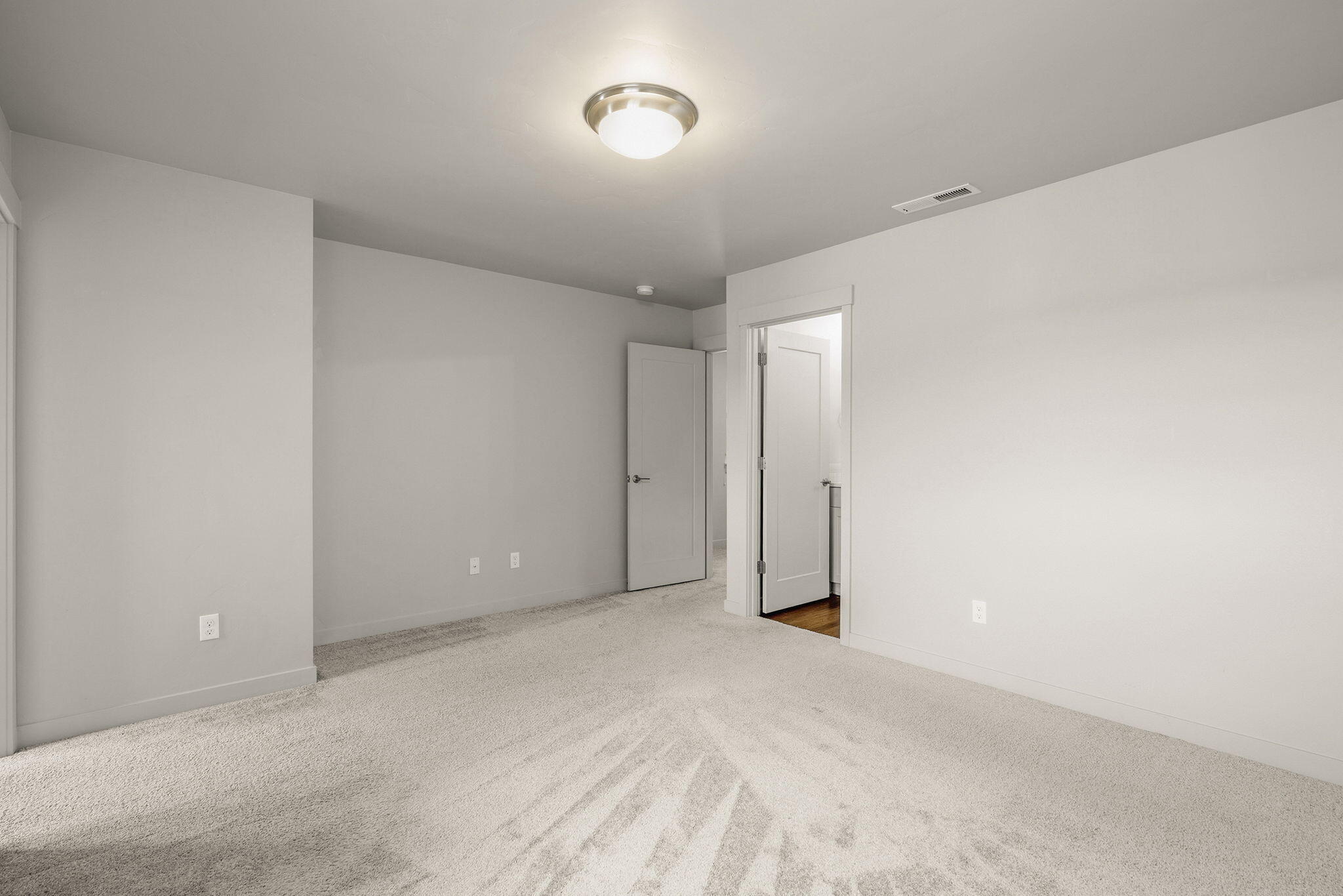 2366 Northeast Victor Place Bend, OR 97701 - Photo 17 of 31 a view of an empty room