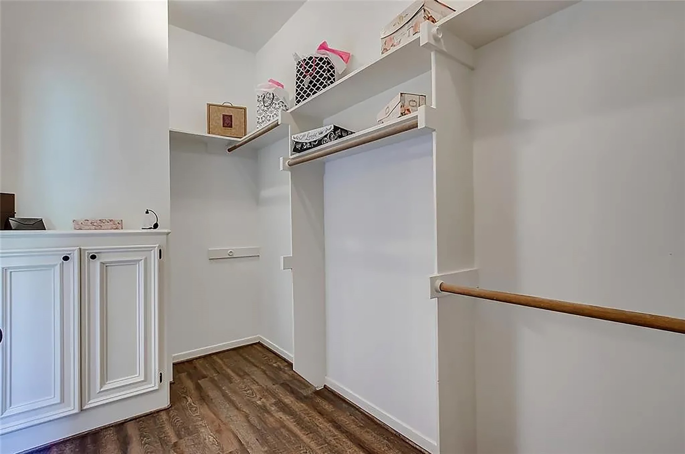 4421 Bowser Road Fulshear, TX 77441 - Photo 20 of 41 a close view of closet