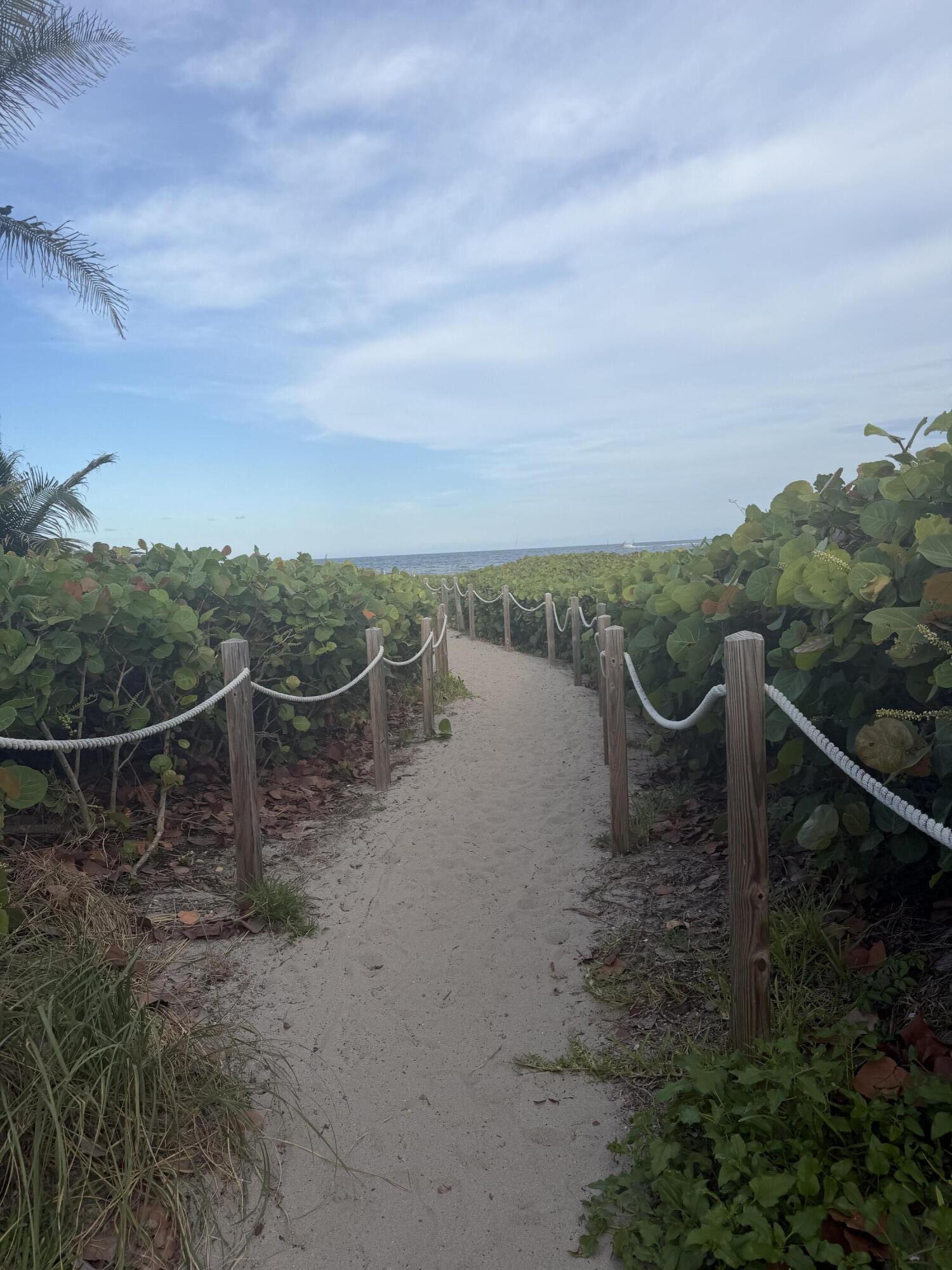 679 Saxony Way Delray Beach, FL 33446 - Photo 7 of 15 Walks on the beach in 3 miles