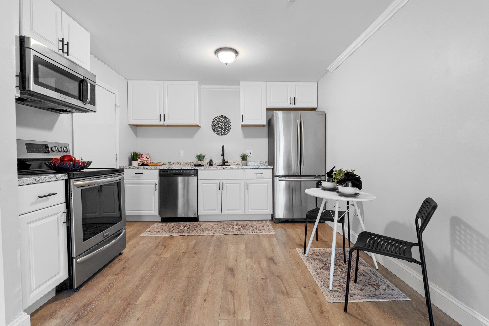 14 Strawberry Bank Road, Unit 2 Nashua, NH 03062 - Photo 3 of 20 Gallery Image 3
