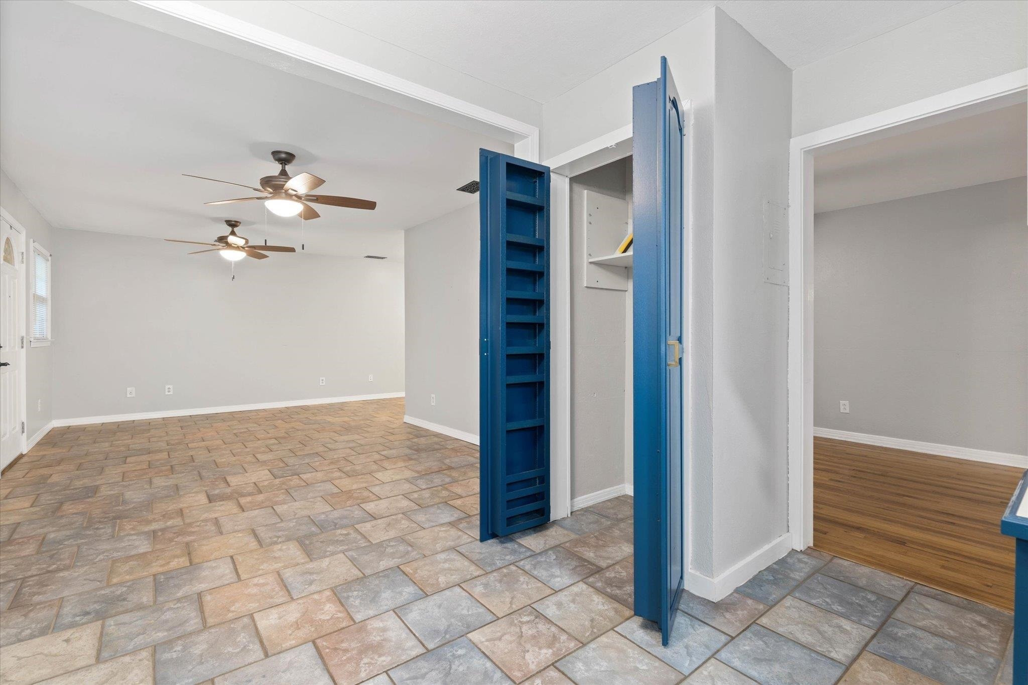 409 Byron Avenue East Mobile, AL 36609 - Photo 12 of 26