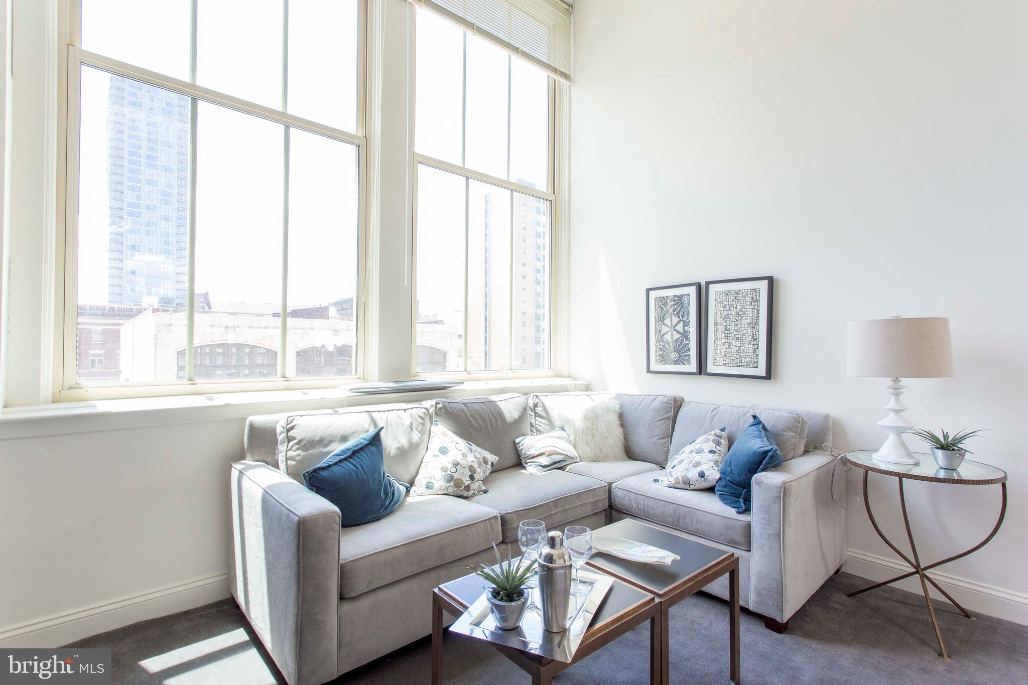 2121-41 Market Street, Unit 723 Philadelphia, PA 19103 - Photo 2 of 24