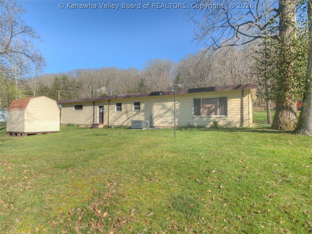 804 Strawberry Road St. Albans, WV 25177 - Photo 2 of 25 Gallery Image 2