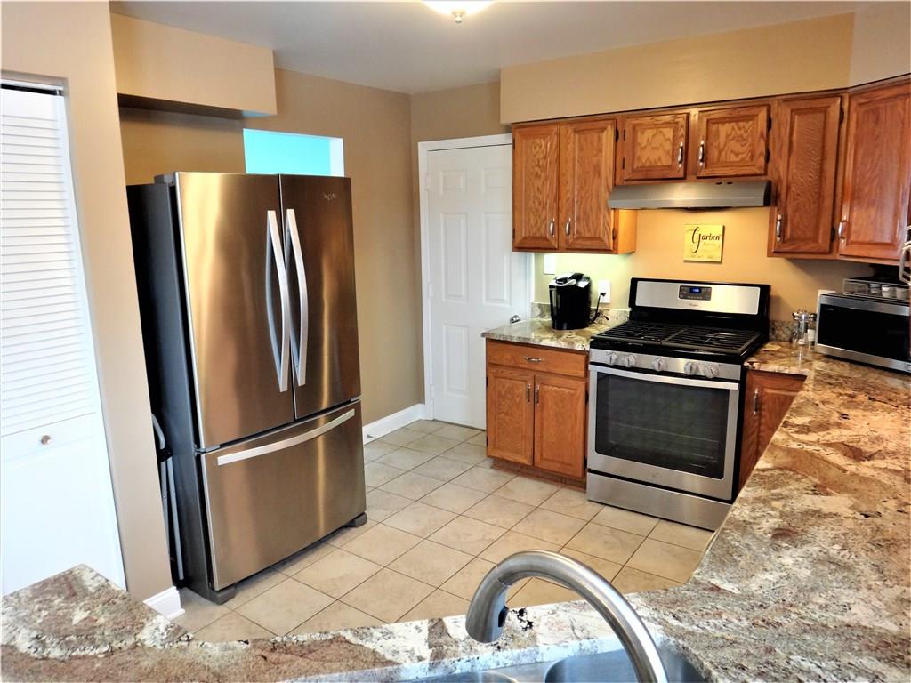 79 Firethorn Road Baden, PA 15005 - Photo 8 of 25
