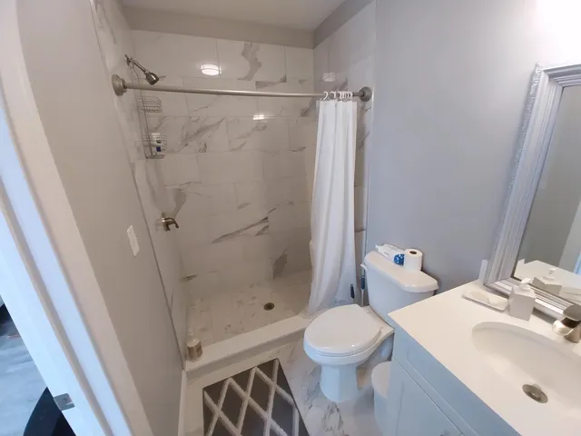 $995,000 | 435 Ocean Boulevard, Unit 401, Hampton, NH 03842