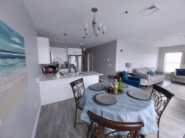 $995,000 | 435 Ocean Boulevard, Unit 401, Hampton, NH 03842