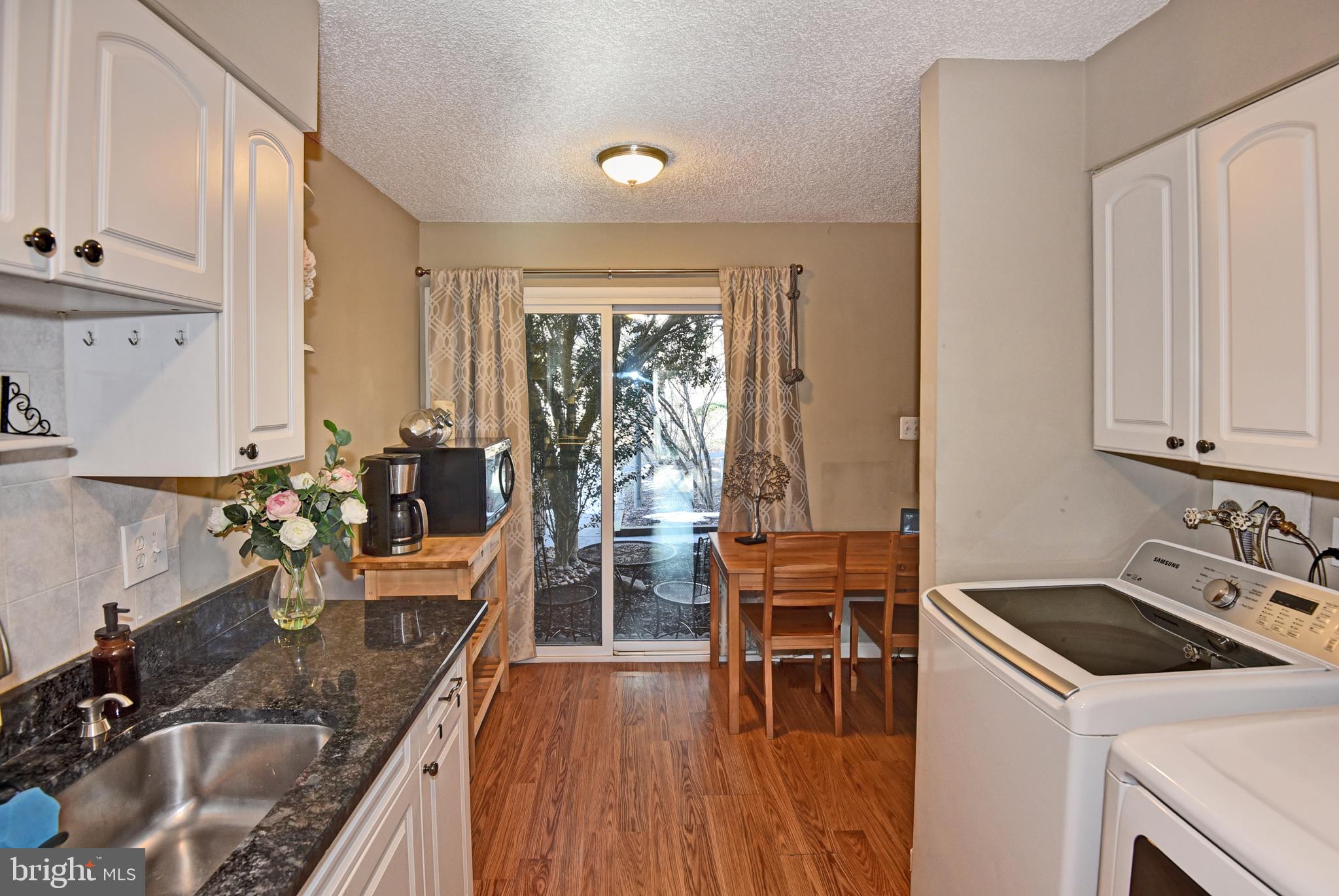 2177 White Cornus Lane Reston, VA 20191 - Photo 2 of 34 Gallery Image 2