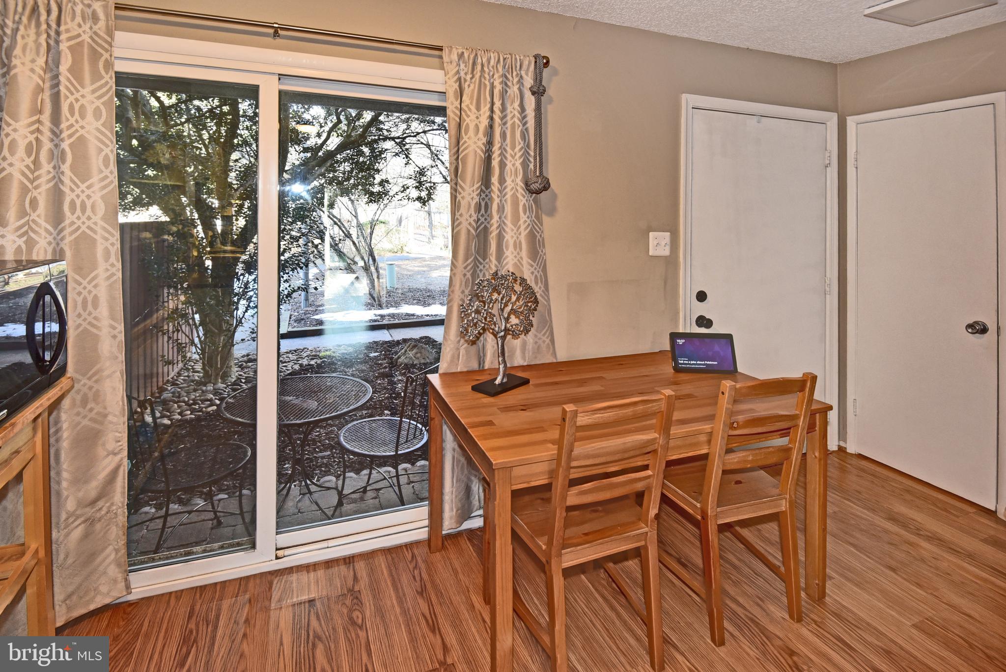 2177 White Cornus Lane Reston, VA 20191 - Photo 7 of 34 Gallery Image 7