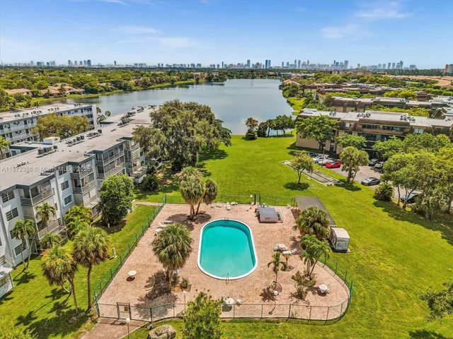 $139,000 | 445 Northeast 195th Street, Unit 431, Miami, FL 33179