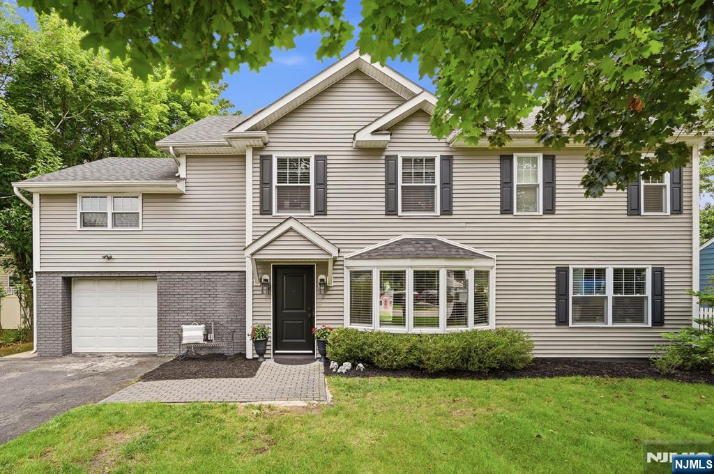 226 Church Lane Wayne, NJ 07470 - Photo 1 of 29 Gallery Image 1