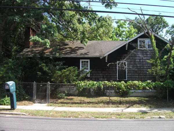 $185,000 | 137 East Wyoming Avenue, Absecon, NJ 08201