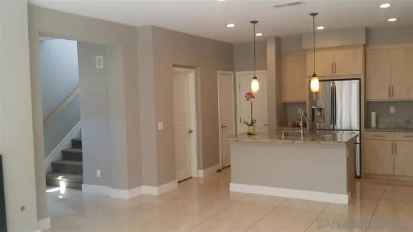 $4,595 | 1660 Fairlead Avenue, Carlsbad, CA 92011