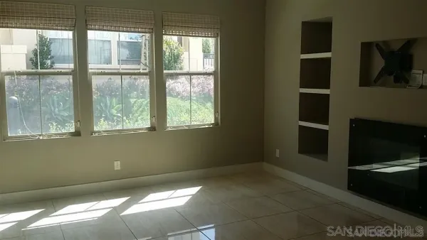 $4,595 | 1660 Fairlead Avenue, Carlsbad, CA 92011