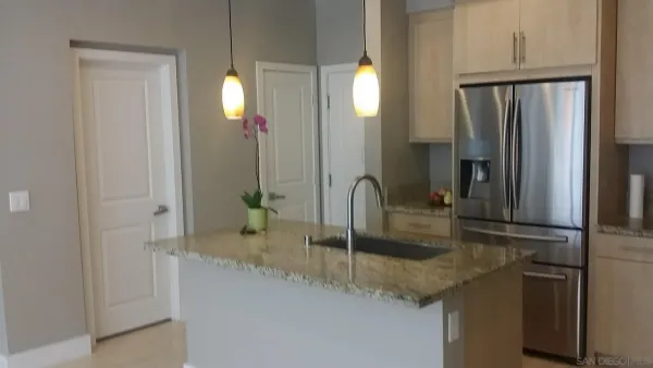 $4,595 | 1660 Fairlead Avenue, Carlsbad, CA 92011