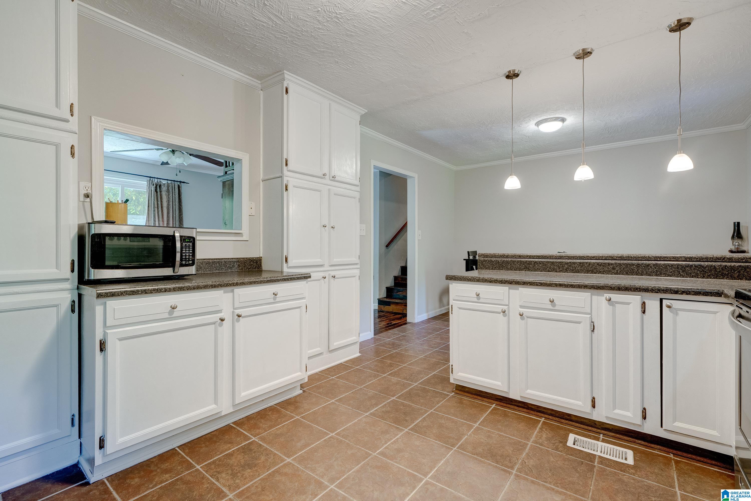 1859 Rex Lake Road Leeds, AL 35094 - Photo 9 of 34