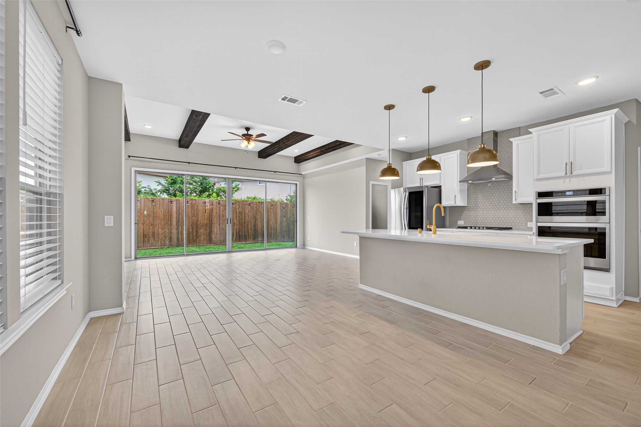 4007 Delta Rose Street Houston, TX 77018 - Photo 11 of 48