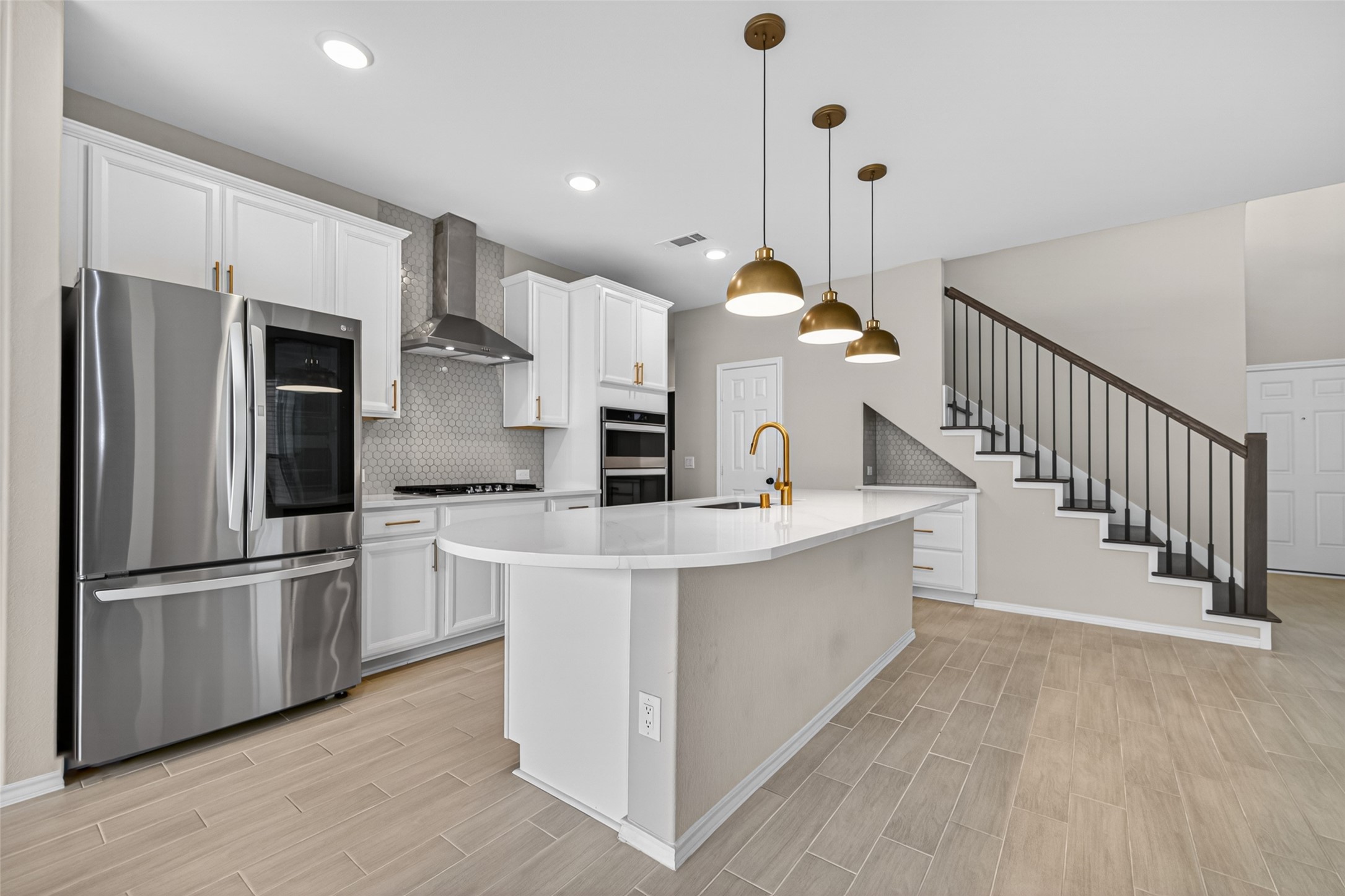4007 Delta Rose Street Houston, TX 77018 - Photo 7 of 48
