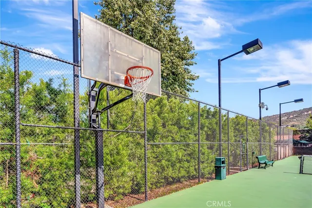 $335,000 | 23777 Mulholland Highway, Unit 151, Calabasas, CA 91302