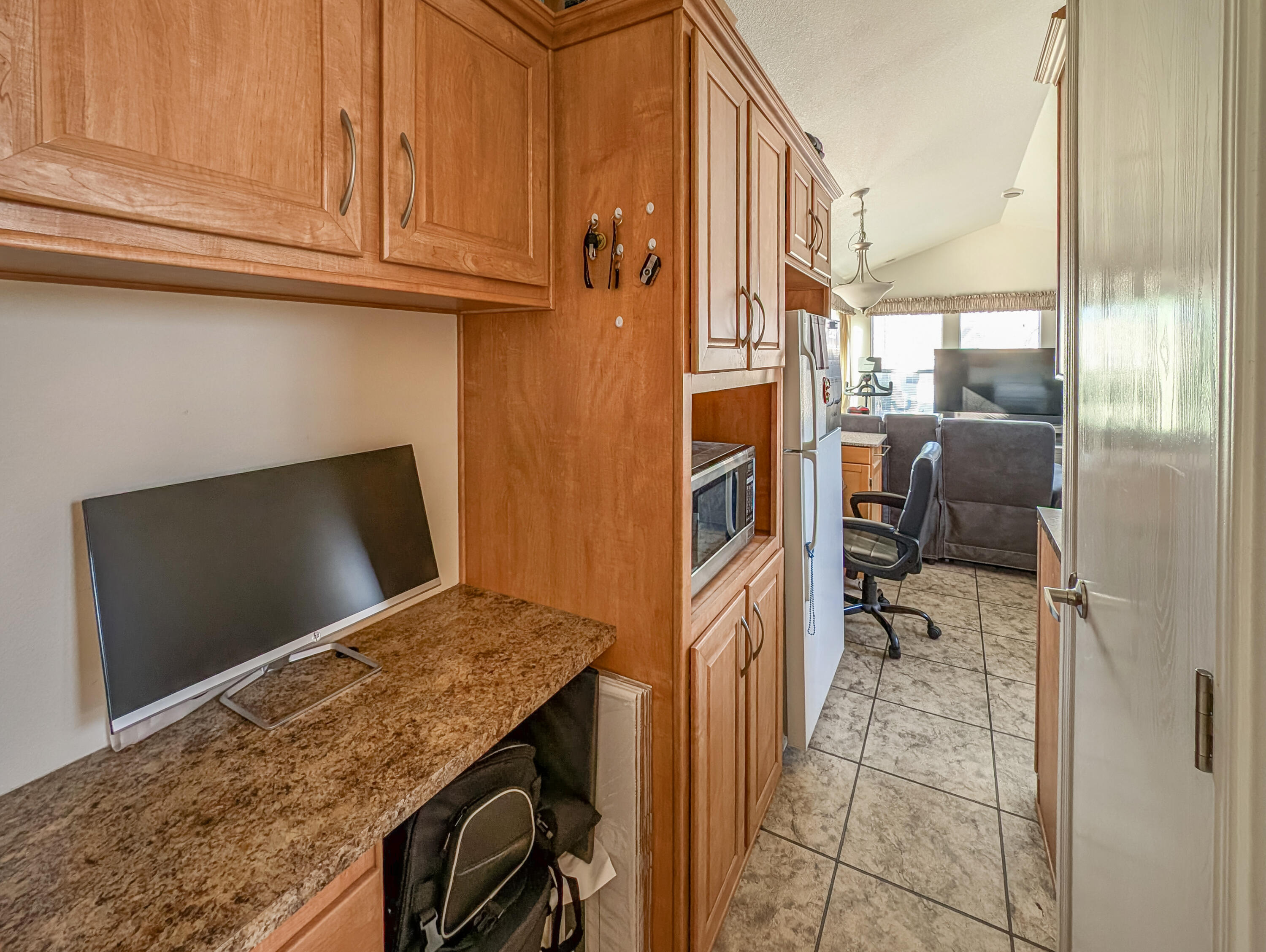 70200 Dillon Road, Unit 350 Desert Hot Springs, CA 92241 - Photo 14 of 22 a view of a kitchen
