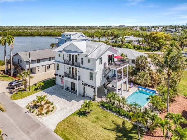 $3,499,000 | 5691 Marimin Drive, Bonita Springs, FL 34134