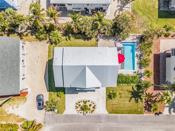 $3,499,000 | 5691 Marimin Drive, Bonita Springs, FL 34134