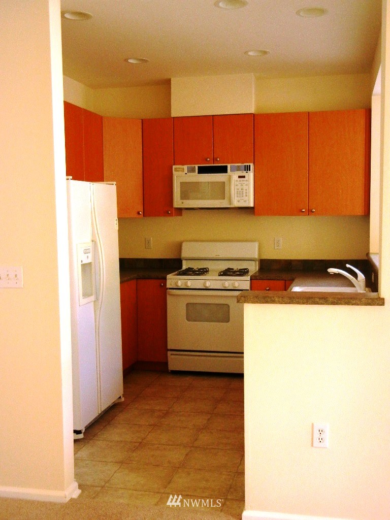 212 South 49th Street, Unit A Renton, WA 98055 - Photo 2 of 5