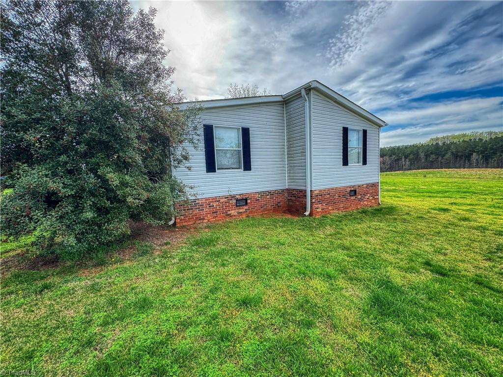996 Surratt Road Denton, NC 27239 - Photo 3 of 34 Gallery Image 3