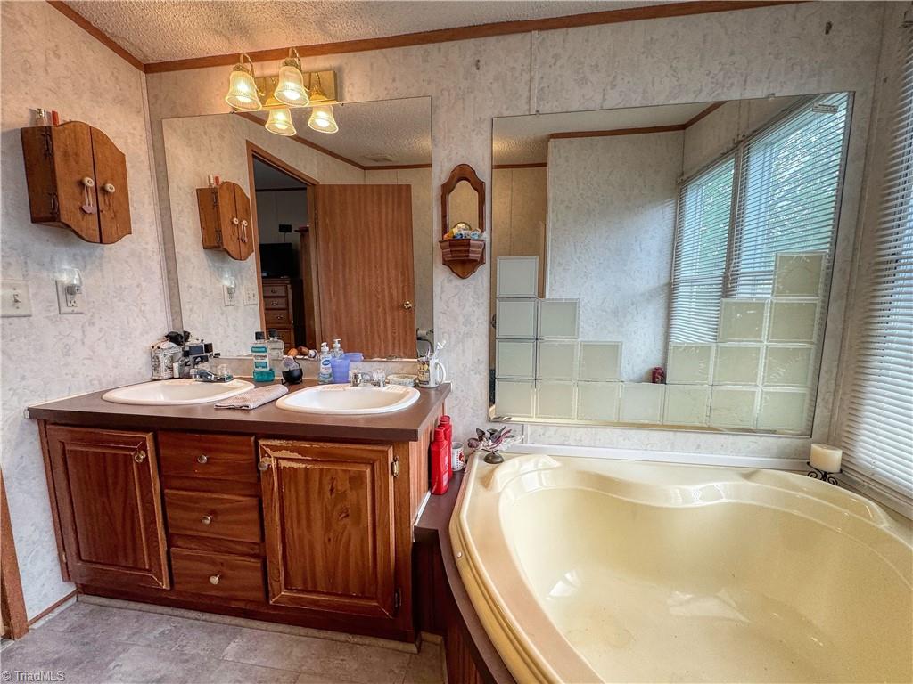 996 Surratt Road Denton, NC 27239 - Photo 32 of 34 Gallery Image 32