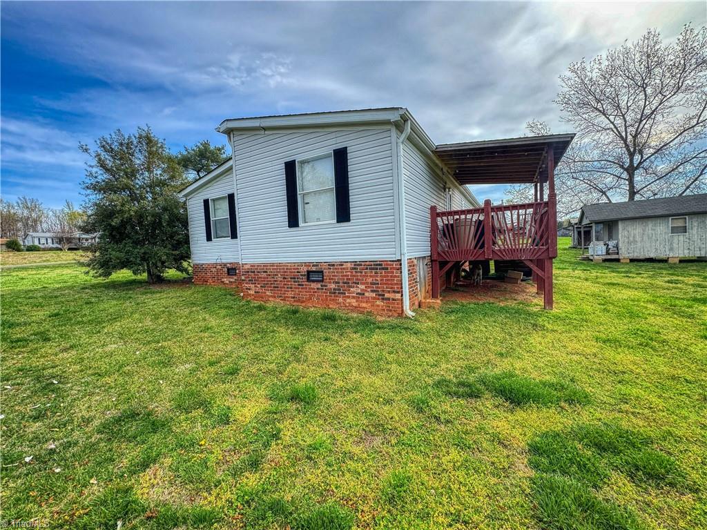 996 Surratt Road Denton, NC 27239 - Photo 4 of 34 Gallery Image 4