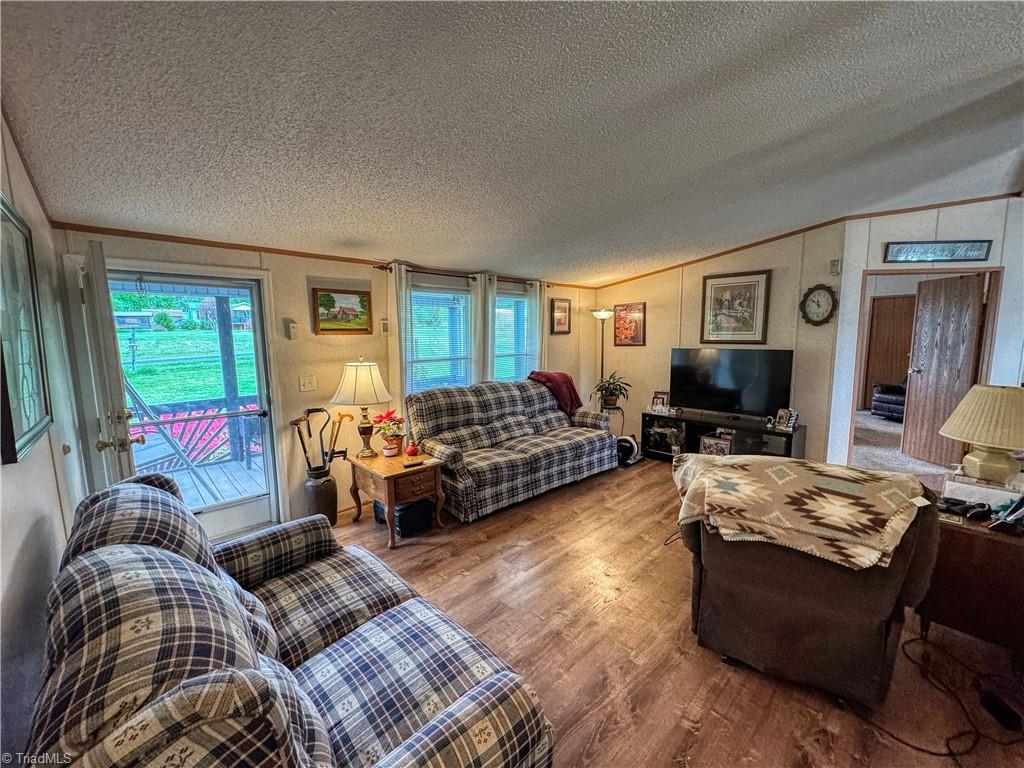 996 Surratt Road Denton, NC 27239 - Photo 9 of 34 Gallery Image 9