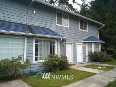 207 View Road, Unit 207 Steilacoom, WA 98388 - Photo 1 of 1