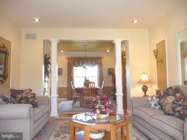 102 Cliveden Drive Newtown, PA 18940 - Photo 12 of 25