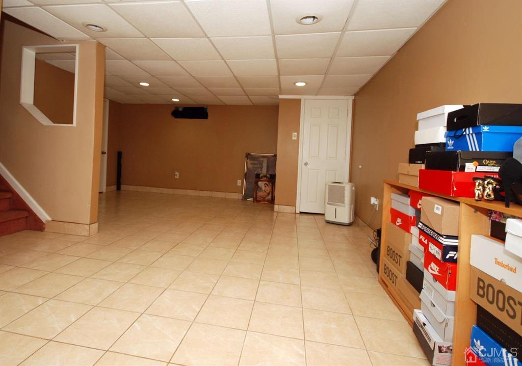 2 Tulip Court Edison, NJ 08820 - Photo 28 of 34