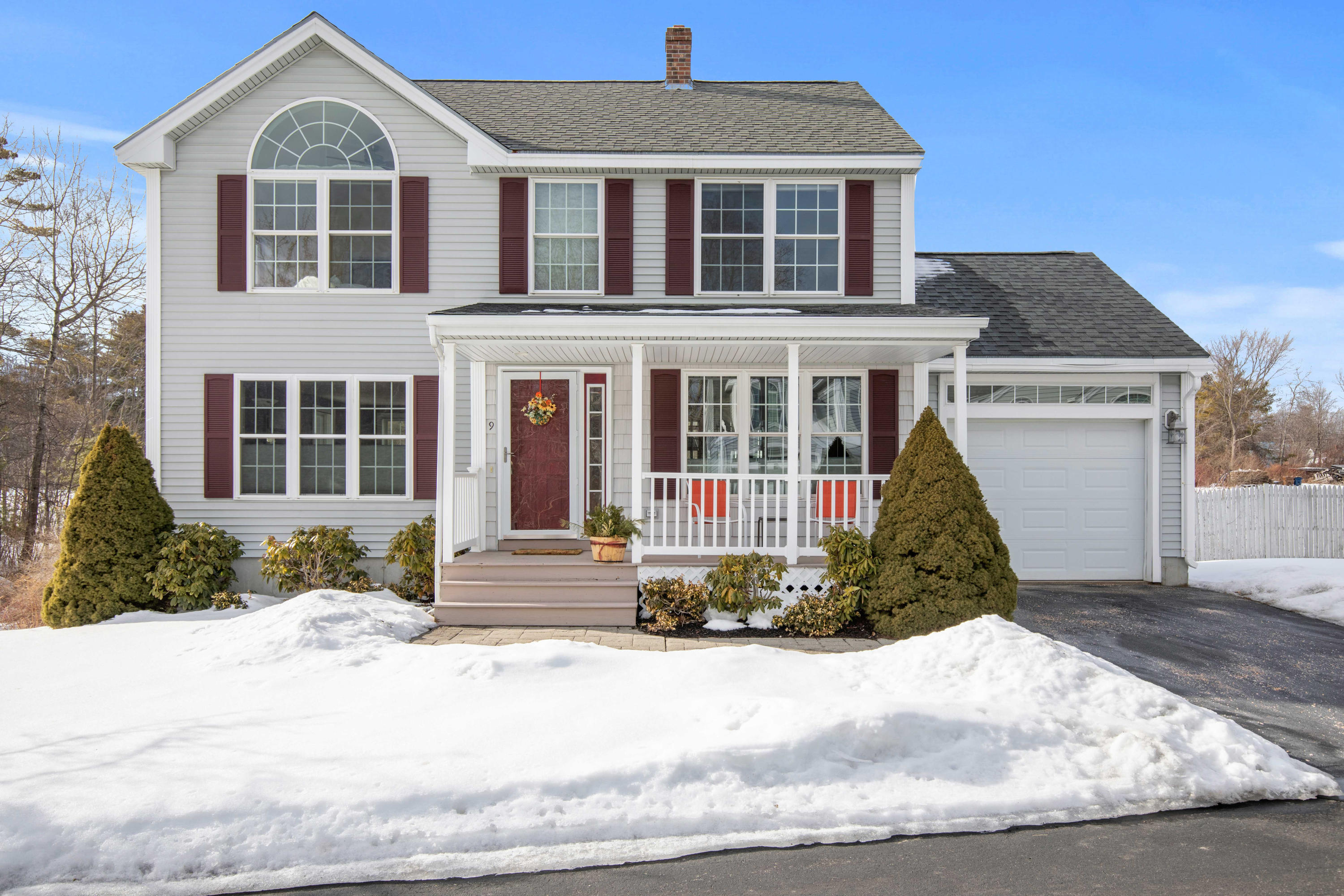 61 Ocean Park Road, Unit 9 Saco, ME 04072 - Photo 1 of 34 61 Ocean Park _9 Saco Exteriors - 02
