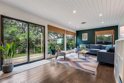 $729,000 | 1703 Fawn Drive, Austin, TX 78741
