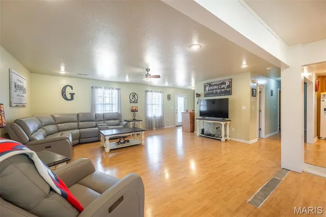 $289,900 | 1001 Old Highway 67, Neelyville, MO 63954