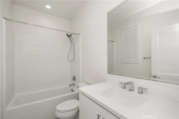 $799,000 | 935 East Mason Lane, Unit 52, Anaheim, CA 92805