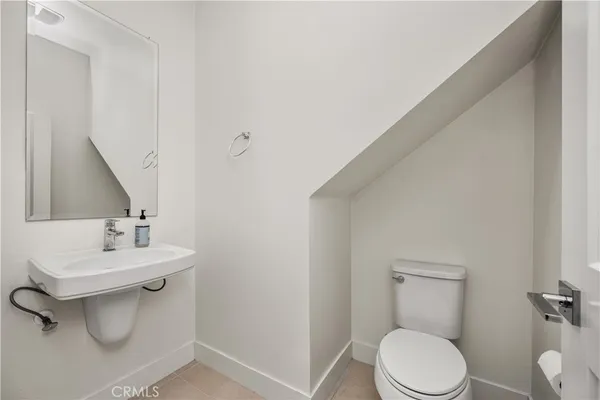 $799,000 | 935 East Mason Lane, Unit 52, Anaheim, CA 92805