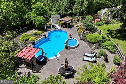 $1,425,000 | 917 Dekalb Pike, Ambler, PA 19002