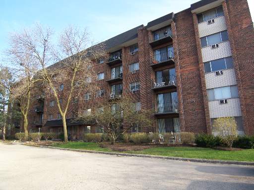 4721 St Joseph Creek Road, Unit 3I Lisle, IL 60532 - Photo 1 of 1 a front view of a building