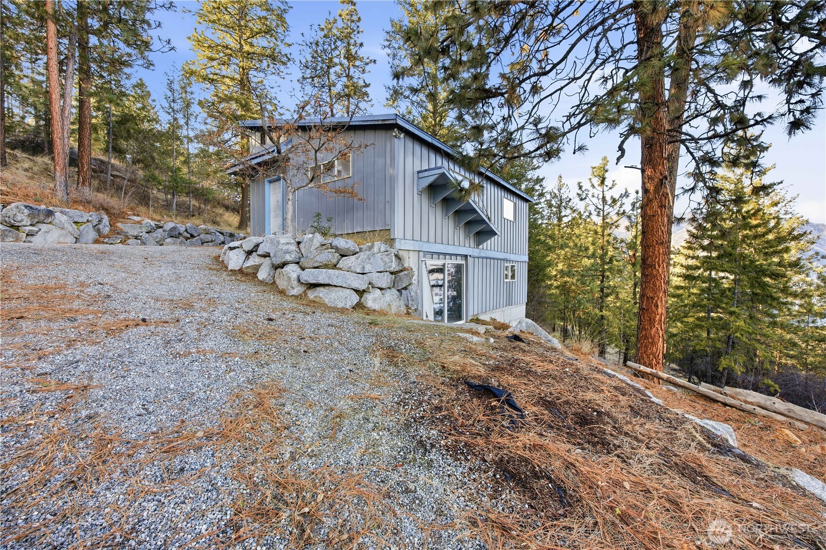 985 Guffy Road Chelan, WA 98816 - Photo 27 of 39